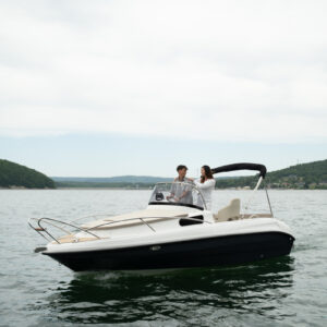 Wynajmij Jacht  MARION 565 CABIN